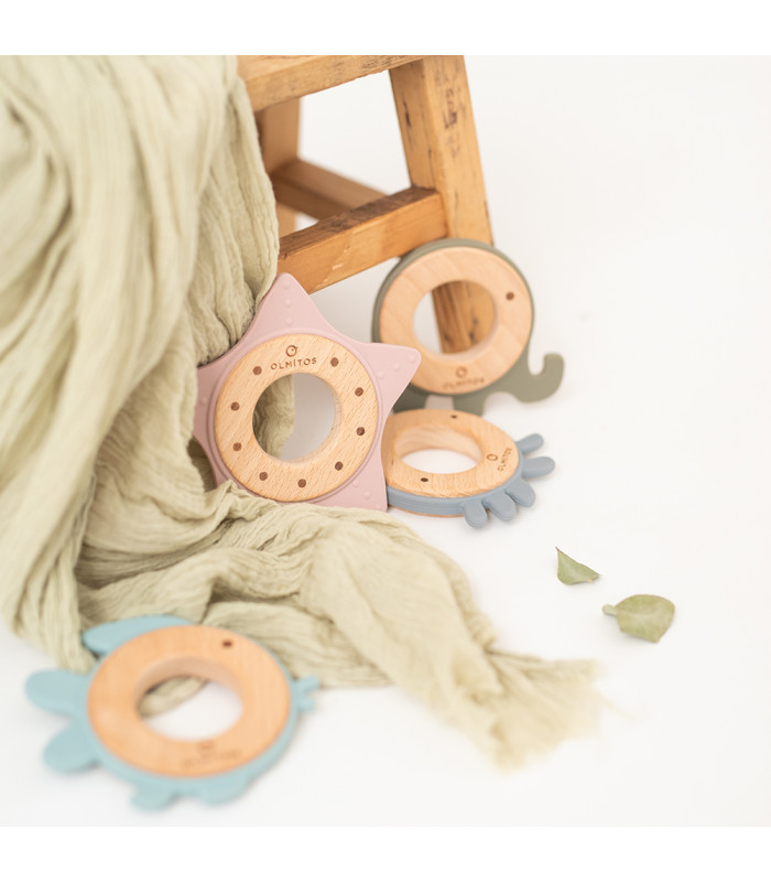 Beechwood and silicone teether ring Olmitoss