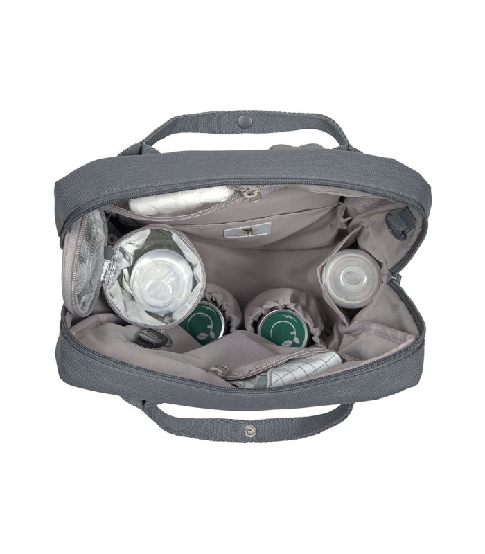 Mochila gris Vividal Lässig abierta con un interior organizado en compartimentos de tela para biberones y accesorios.