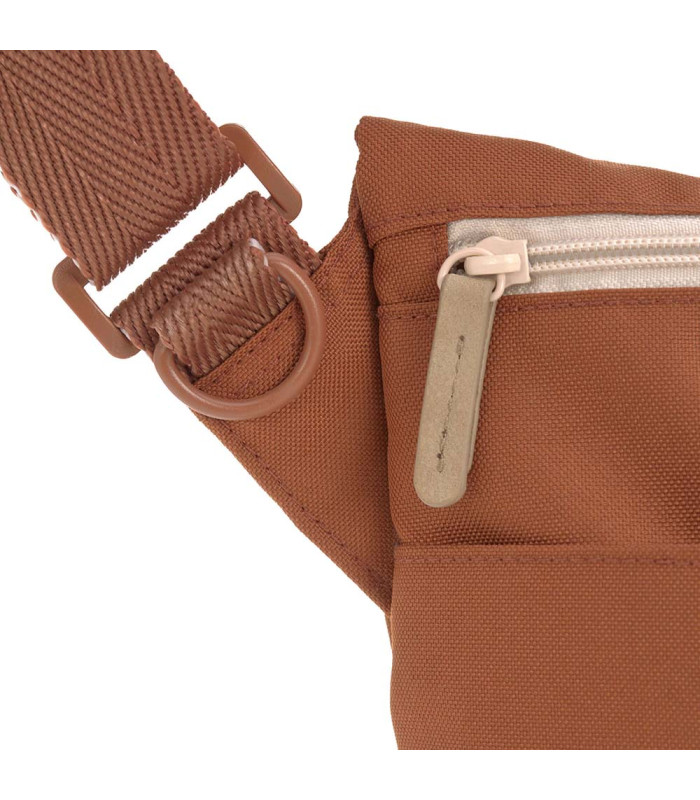 Manu messenger bag | 13.5L technical flap