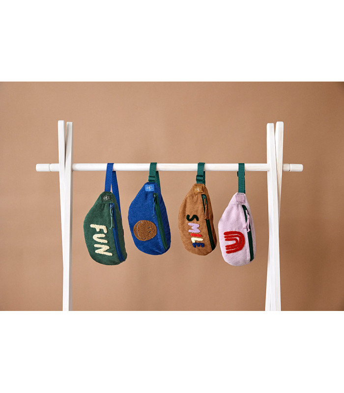 Comprar a melhor preço a mini bolsa de cintura de veludo Lässig.