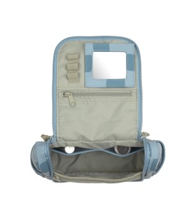 Mini neceser Lässig azul claro abierto con espejo, bolsillos de malla y elásticos interiores para organizar productos.