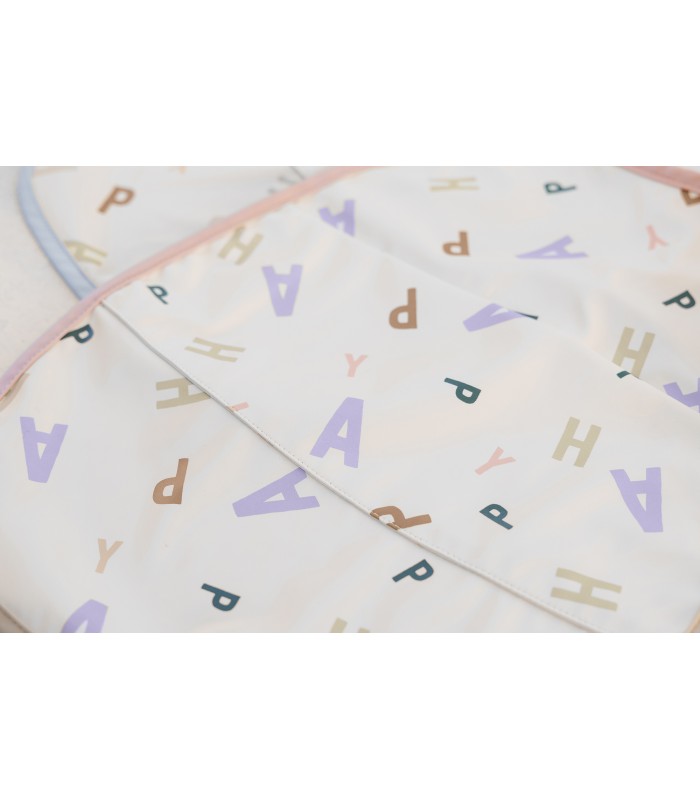 Medium bib with pocket Lässig | Alphabet GRS 46g adjustable