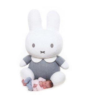 Peluche gigante 175 cm MiffyPeluche gigante de 175 cm da Miffy