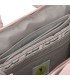 Interior de la mochila Minoa rosa con amplios compartimentos grises y bolsillos organizadores de tela suave.