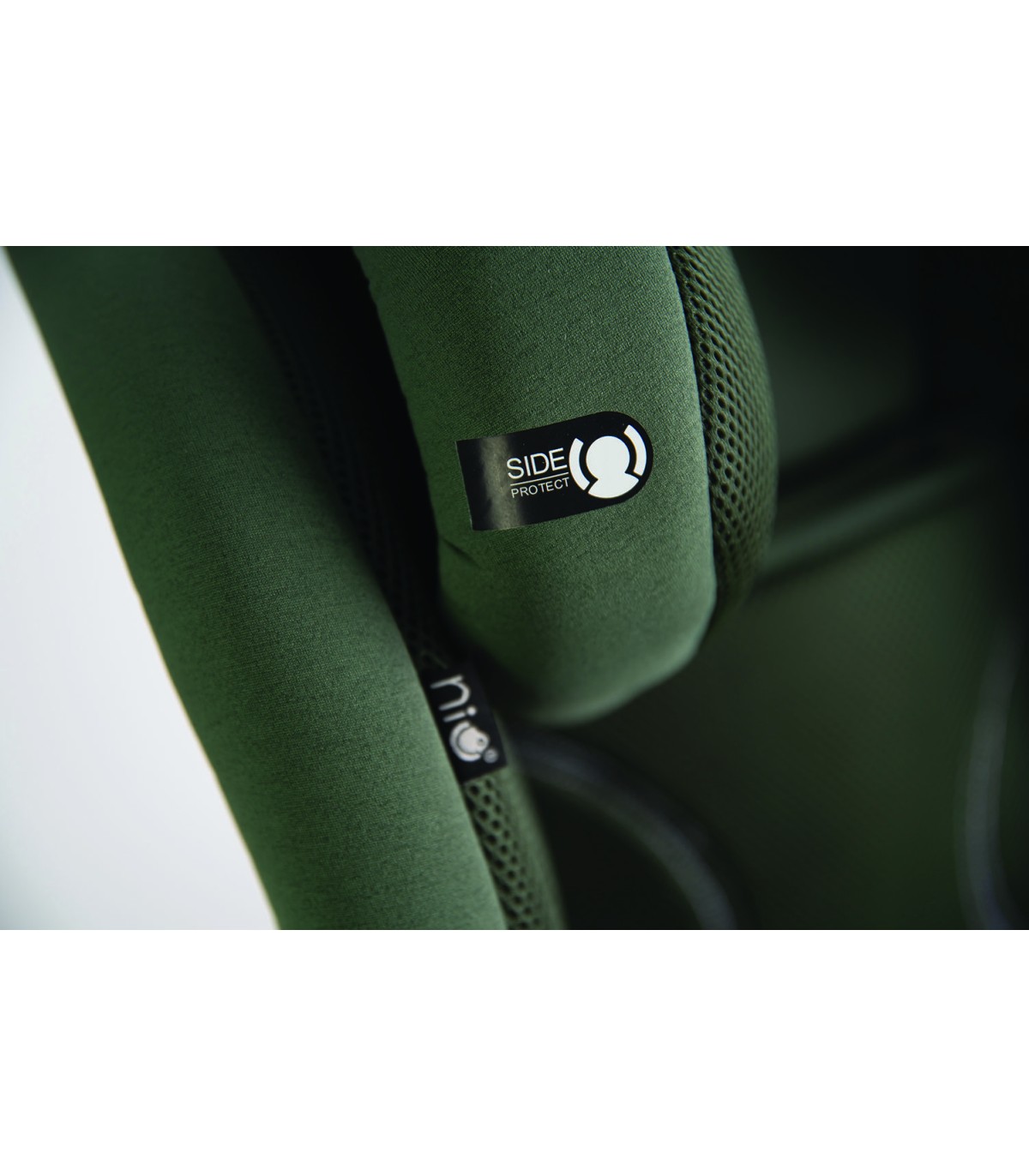 Airon I-Size Car Seat (100-150 cm) with Isofix