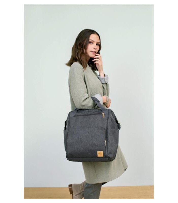 Bolso Glam Goldie de Lässig gris oscuro, diseño rectangular de tela texturizada con asas superiores y logo dorado.